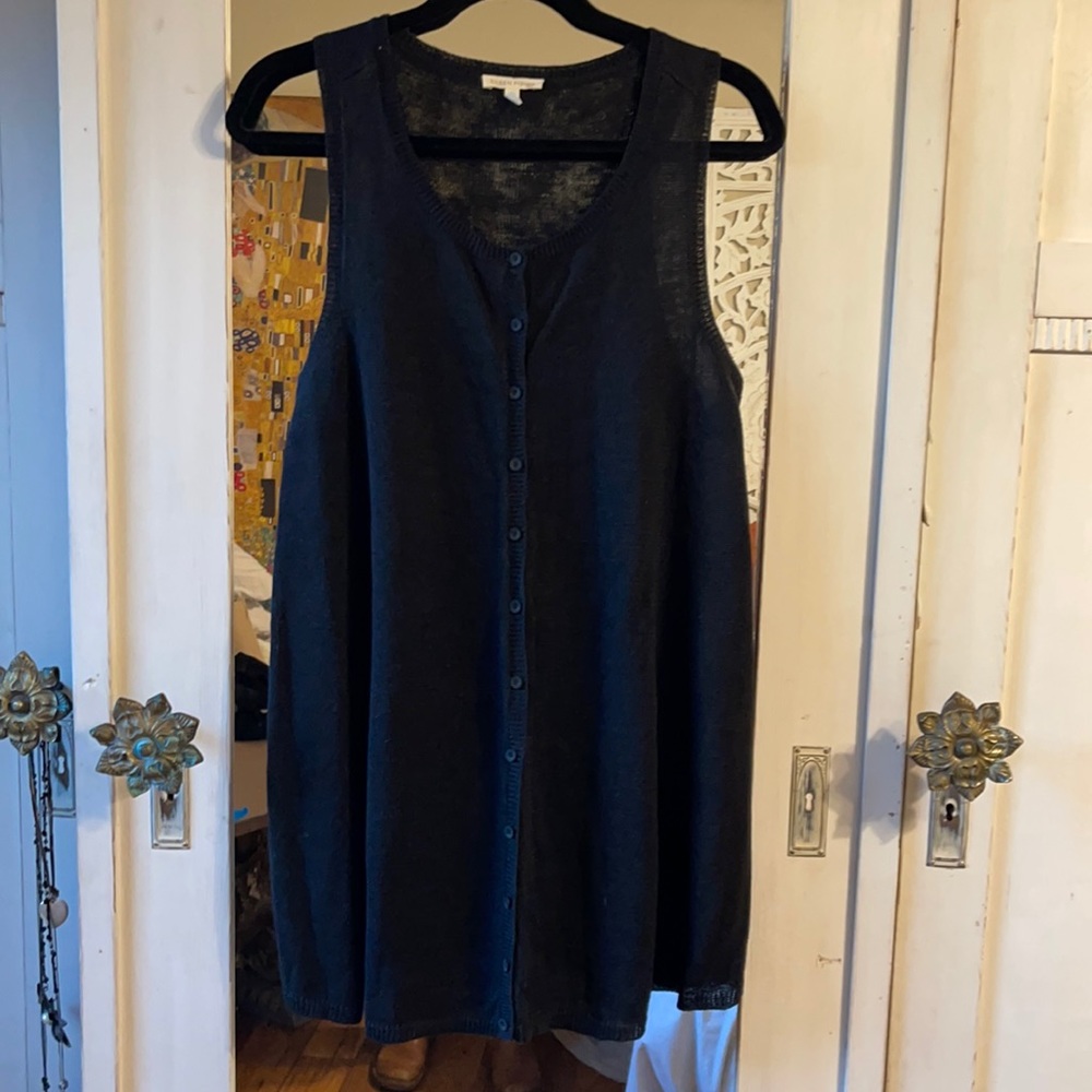 Eileen Fisher sleeveless sweater black size M